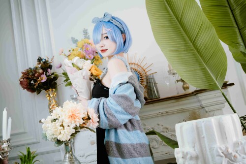 21_www.8kcosplay.com11_21.jpg
